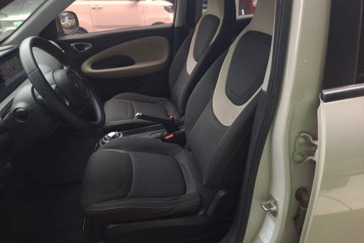 Used Wuling Bingo 2023 333 km Fast-Share Version Left Front Seat