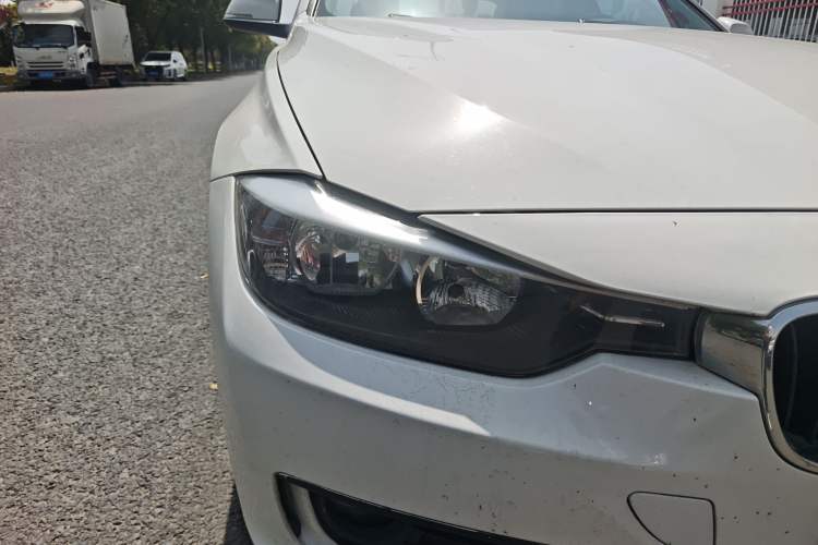 Used BMW 3 Series 2014 320i Active Edition
