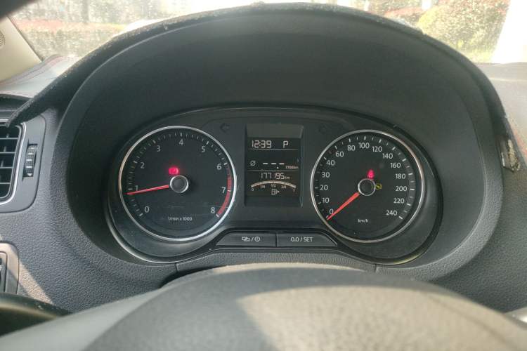 Used Volkswagen Polo 2014 1.4L Automatic Comfort Edition