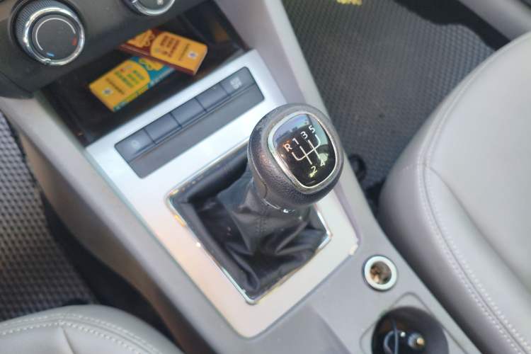 Used Skoda Octavia 2015 1.6L Manual Yijie Edition