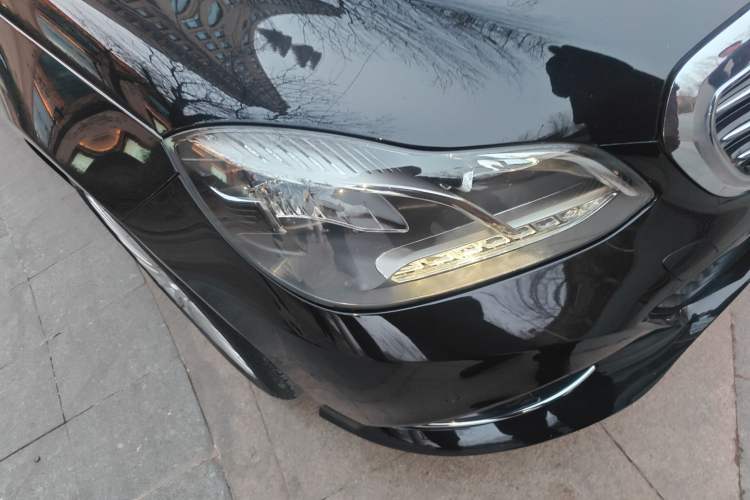 Used Mercedes-Benz E-Class 2015 Facelift E 200 L
