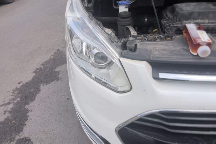 Used Ford Tourneo Custom 2017 2.0T Automatic Elite Version
