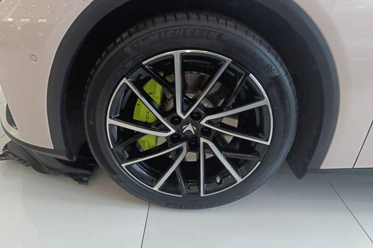 Used ARCFOX Alpha S5 2024 708MAX 200kW