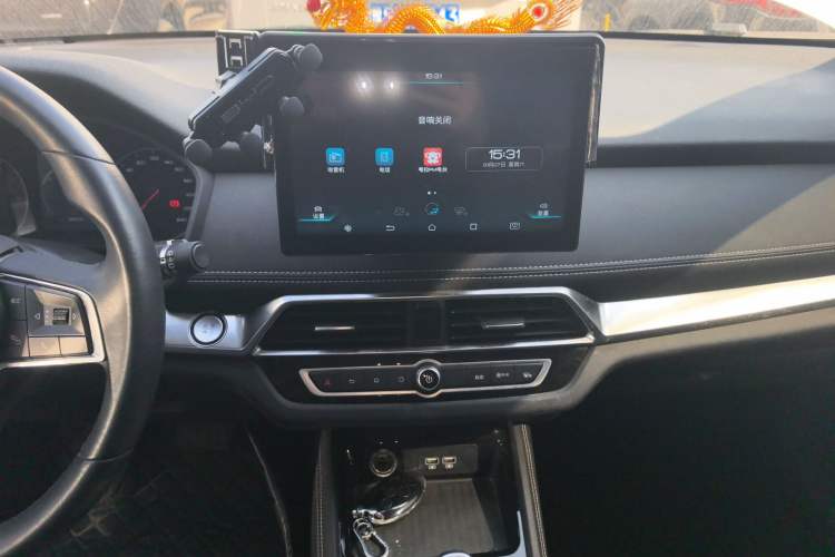 Used BYD Song 2020 Classic Edition 1.5T Automatic Elite Model Audio And AC Panel