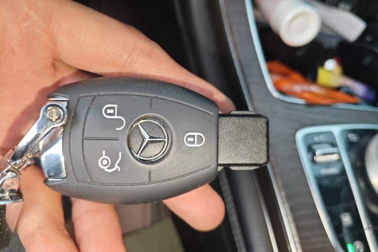 Used Mercedes-Benz GLC 2019 GLC 300 L 4MATIC Dynamic Model
