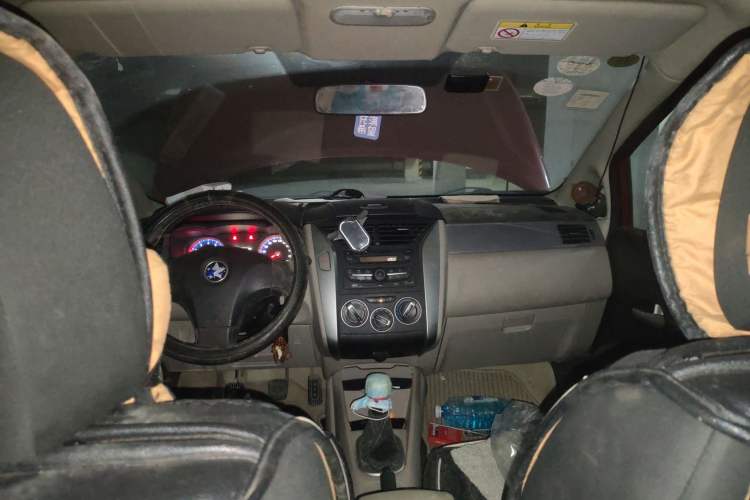 Used Venucia R50 2015 1.6L Manual Fashion Edition Headliner