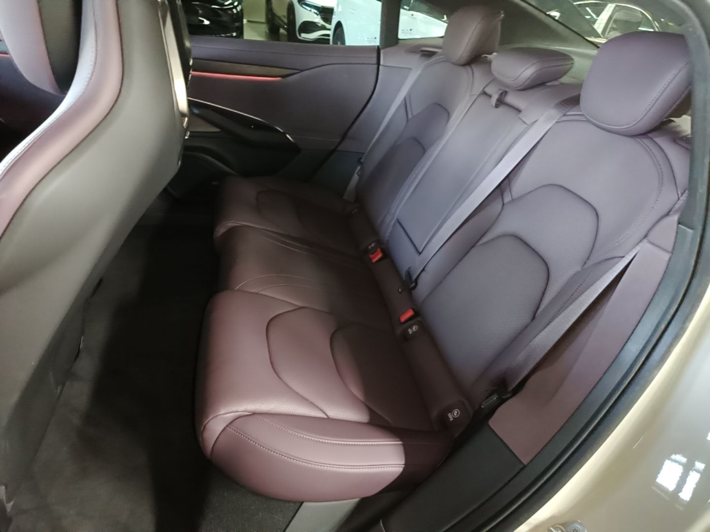Xiaomi Auto SU7 2024 Four-Wheel Drive Ultra-Long Range Advanced Intelligent Driving Max Edition — снимка 20