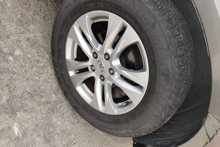 Used Haval H6 2012 2.4L Manual Two-Wheel Drive Elite Version Right Front Wheel Hub