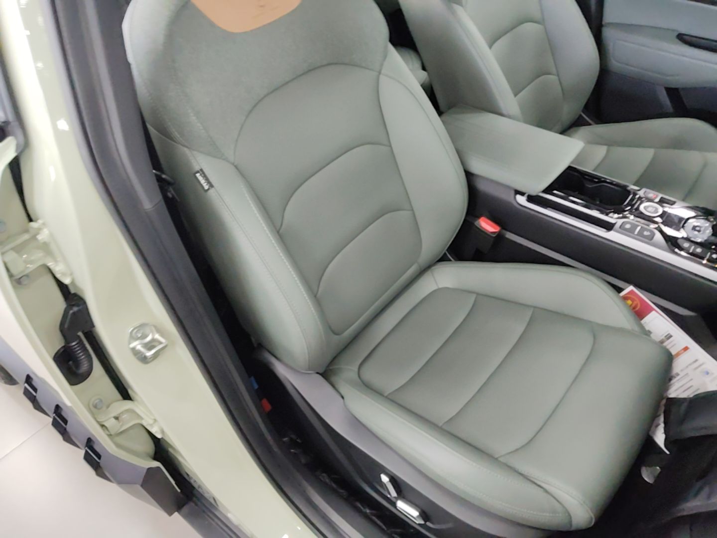 Geely Auto Cowboy 2025 1.5TD Fun-Offroad Version — снимка 19