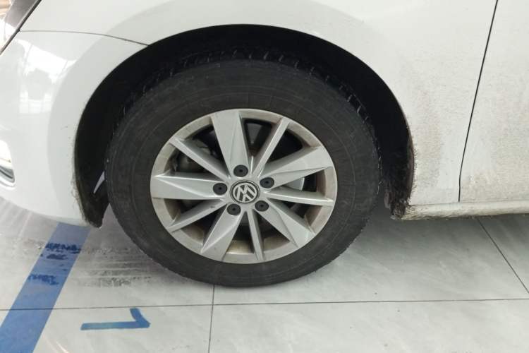 Used Volkswagen Golf 2016 1.6L Automatic Fashion Model