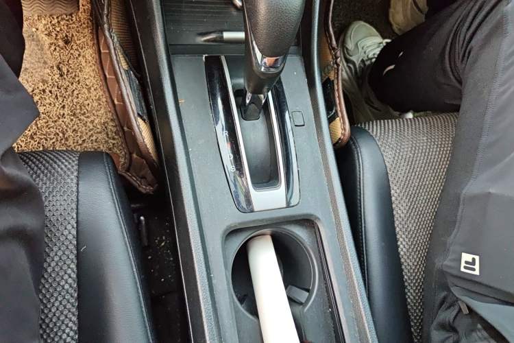 Used Honda Jade 2017 1.8L automatic Comfort version 5 seats Gear Lever