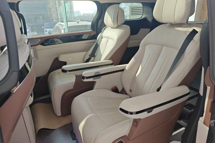 Used BYD Xia 2025 DM-i 1.5T 180km Beyond Edition
