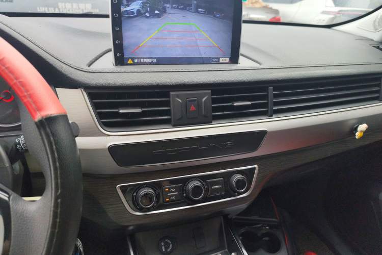 Used FORTHING T5 2022 Shengshi Edition 1.5T Automatic Dream Version Five Seats Audio And AC Panel