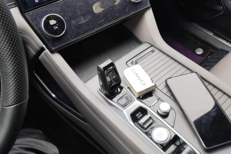 Used Lynk & Co 09 EM-P 2023 2.0TD EM-P Long-Range Version PM 7-Seater
