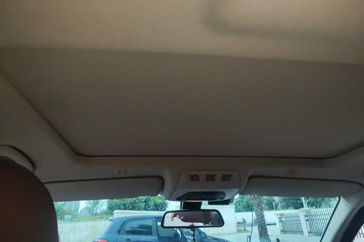 Used BMW 5 Series 2014 525Li Leading Model