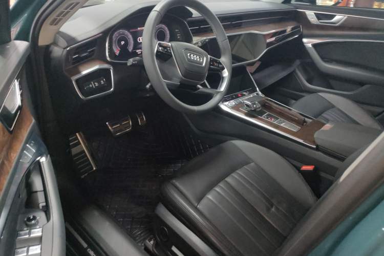 Used Audi A6 2020 allroad quattro Explorer 55 TFSI Prestige Off-Road Model