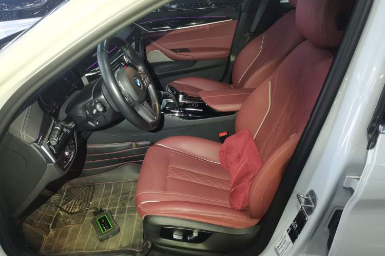 Used BMW 5 Series 2022 Second Facelift 525Li M Sport Package Left Front Seat