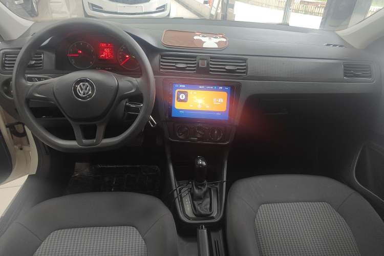 Used Volkswagen Santana 2019 1.5L Automatic Fashion Edition China VI Center Console