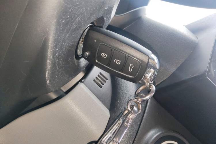 Used Suzuki Alto 2013 1.0L Automatic Luxury Model Vehicle Key