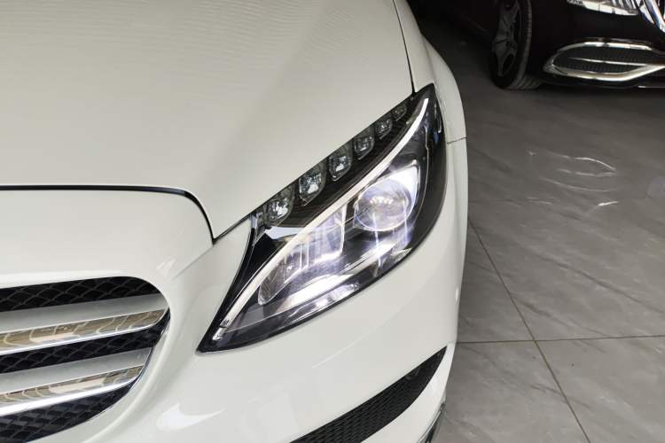 Used Mercedes-Benz C-Class 2018 C 180 L Fashion Edition Sport Version