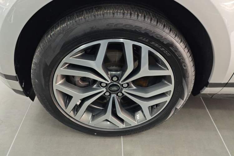 Used Land Rover Range Rover Evoque 2022 Facelifted Aurora L 249 PS R-Dynamic Luxury Edition