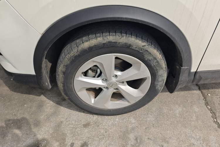 Used Nissan Qashqai 2022 2.0L CVT XV Smart Enjoyment Version Left Front Wheel Hub