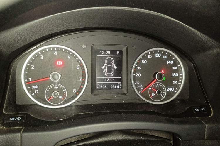 Used Volkswagen Tiguan L 2017 300TSI Automatic Two-Wheel Drive Silk Road Luxury Edition
