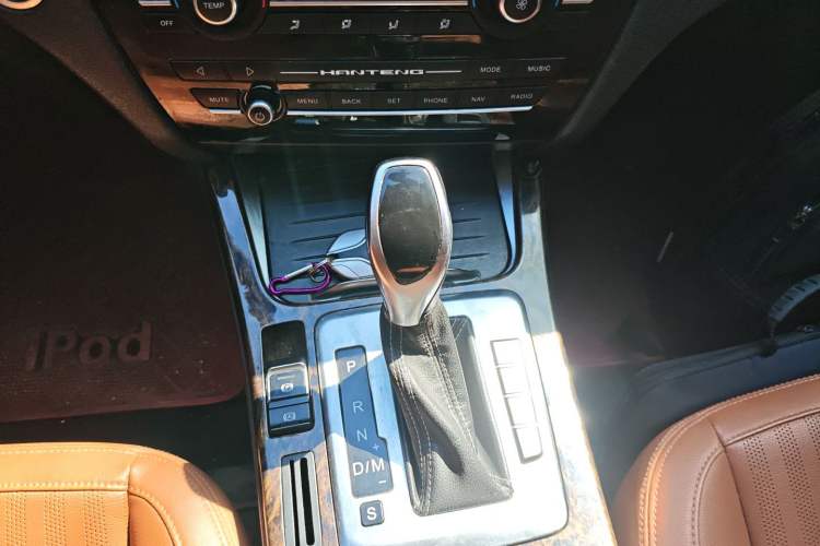 Used Hanteng X7 2018 X7S 1.5T Automatic Luxury Model Gear Lever