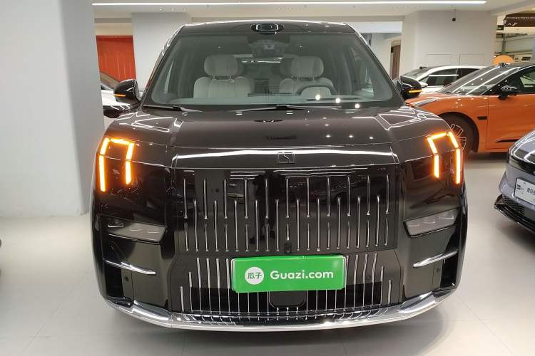 Used Zeekr 009 2024 Six-Seat Executive Version 4WD 108 kWh