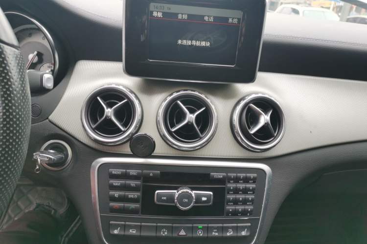 Used Mercedes-Benz GLA 2015 GLA 220 4MATIC Fashion Model
