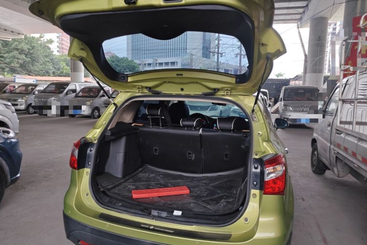 Used Suzuki S-Cross 2014 1.6L CVT Two-Wheel Drive Entry Model
