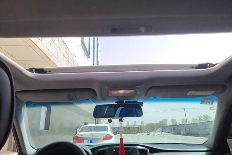 Used Toyota Crown 2015 2.5L Fashion Limited Edition
