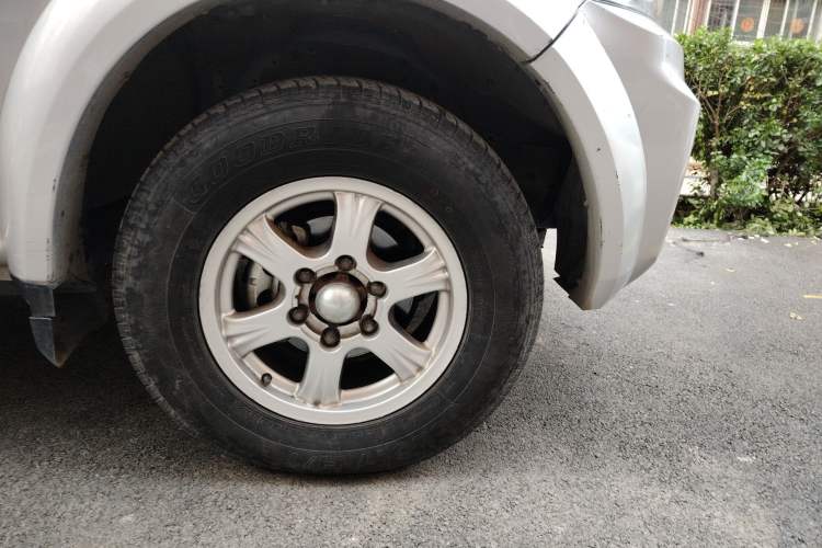 Used Great Wall Wingle 5 2017 2.0T European Version Diesel Two-Wheel Drive Advanced Large Double-Cab GW4D20E