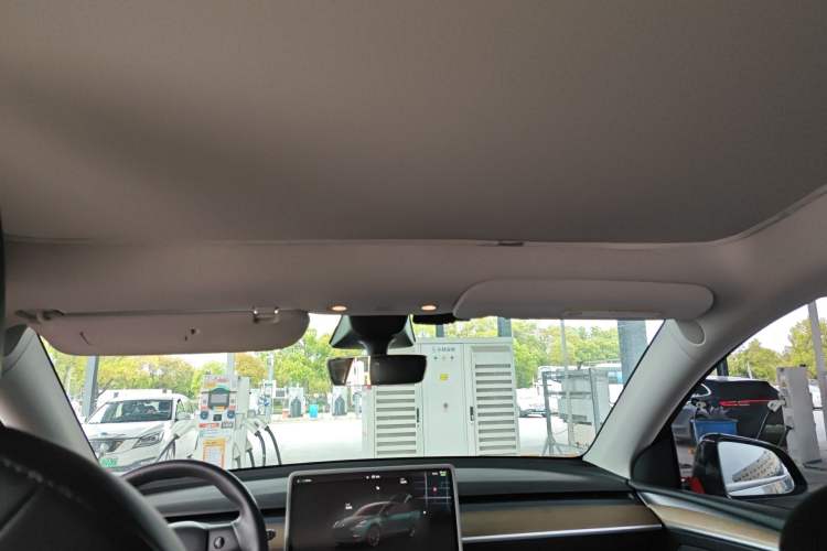 Used Tesla Model Y 2022 Rear-Wheel-Drive Version
