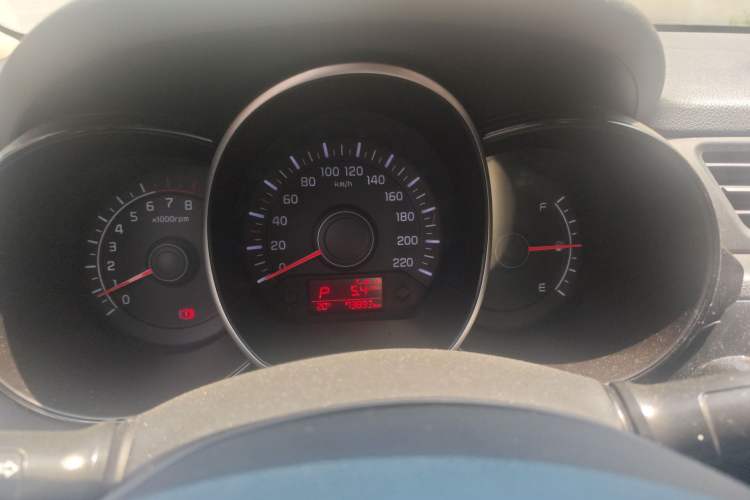 Used Kia K2 2015 Sedan 1.4L Automatic GLS Instrument Cluster