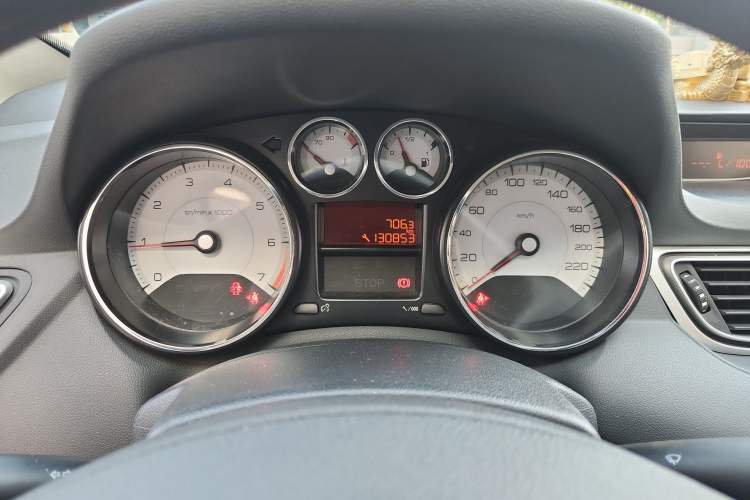 Used Peugeot 308 2014 Enjoy Edition Classic 1.6L Manual YouShang Model