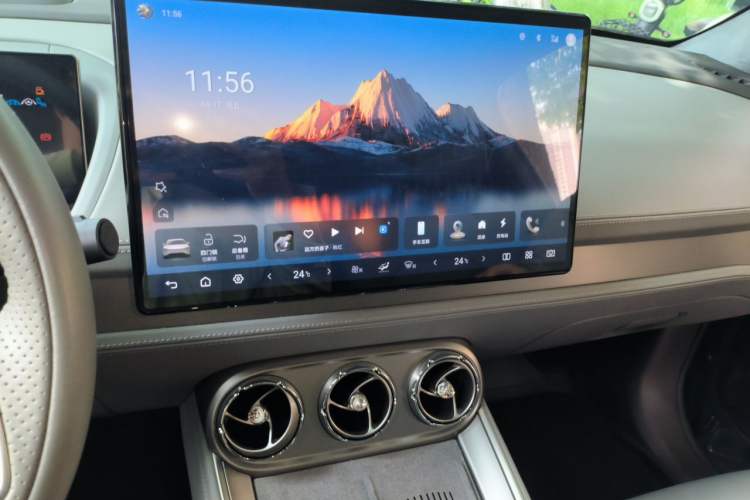 Used Denza N8 2023 Four-Wheel Drive Ultra-Hybrid Flagship Six-Seater Version