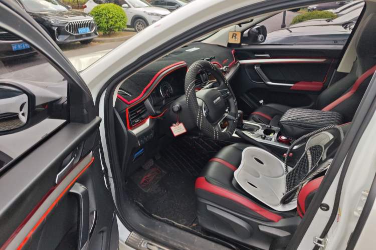 Used Haval H4 2019 1.5 GDIT DCT Luxury Smart Connectivity Version China V Standard
