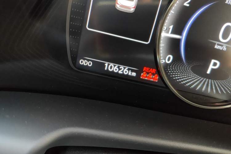 Used Lexus ES 2025 200 Premium Edition Odometer Close Up