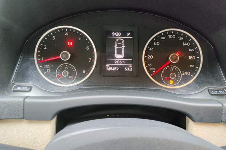 Used Volkswagen Tiguan 2013 1.8 TSI Automatic Two-Wheel Drive Comfort Edition Odometer Close Up