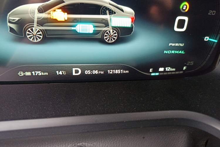 Used Roewe i6 New Energy 2017 45T Hybrid Connect & Smart Enjoyment Edition Odometer Close Up