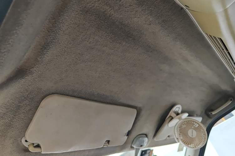 Used CHANGAN KAICHENG Ruixing M60 2019 1.5L Standard Version China VI Emission Standard 5/6 Seats DAM15KR Headliner