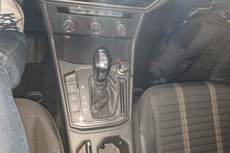 Used Volkswagen Lavida 2021 280TSI DSG Comfort Edition Gear Lever