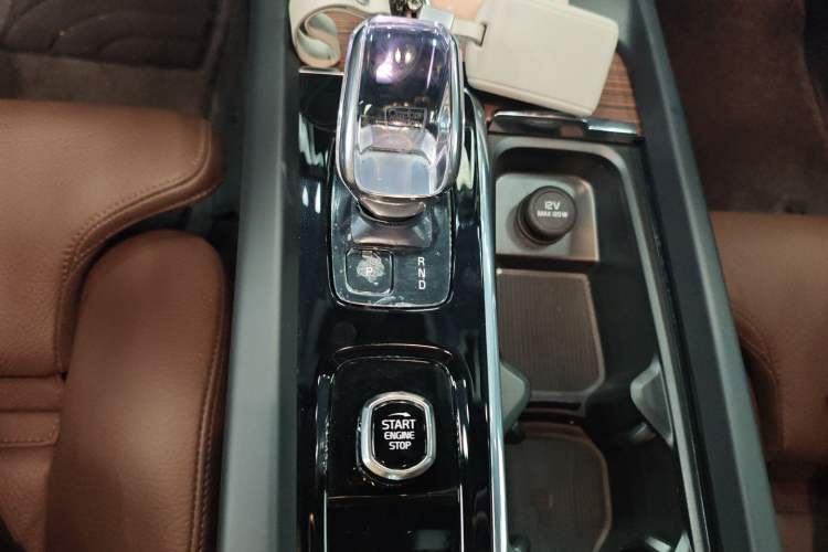 Used Volvo S60 2025 B4 Zhiyuan Luxury Edition
