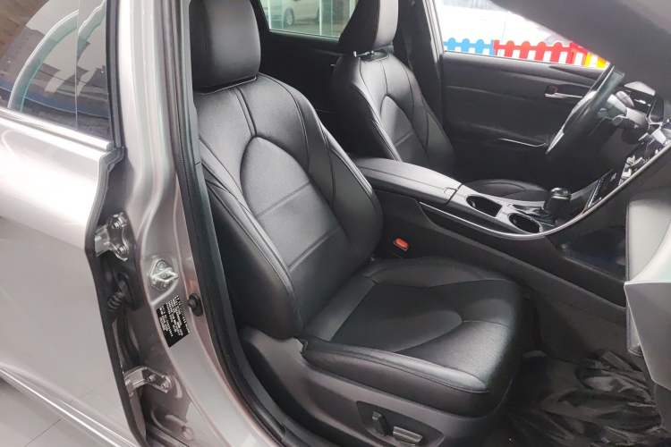 Used Toyota Avalon 2022 2.5L Ambition Edition