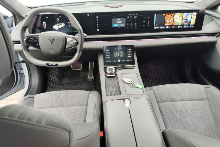 Used VOYAH PASSION 2023 Four-Wheel Drive Long-Range Version
