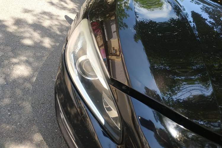 Used Volvo V60 2014 T5 Zhiya Edition
