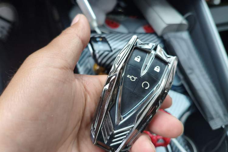 Used CHANGAN UNI-V 2023 1.5T Prestige Model
