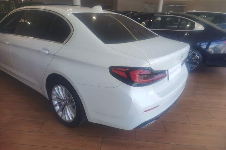 Used BMW 5 Series 2021 525Li Luxury Package
