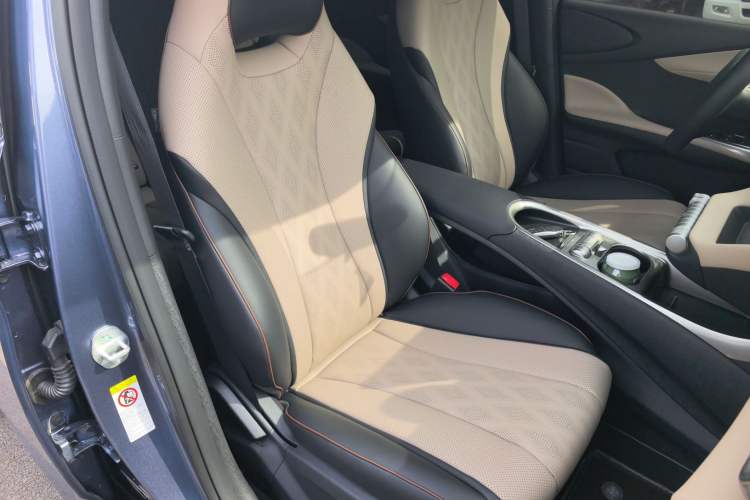 Used BYD Dolphin 2025 420km Free Edition Right Front Seat